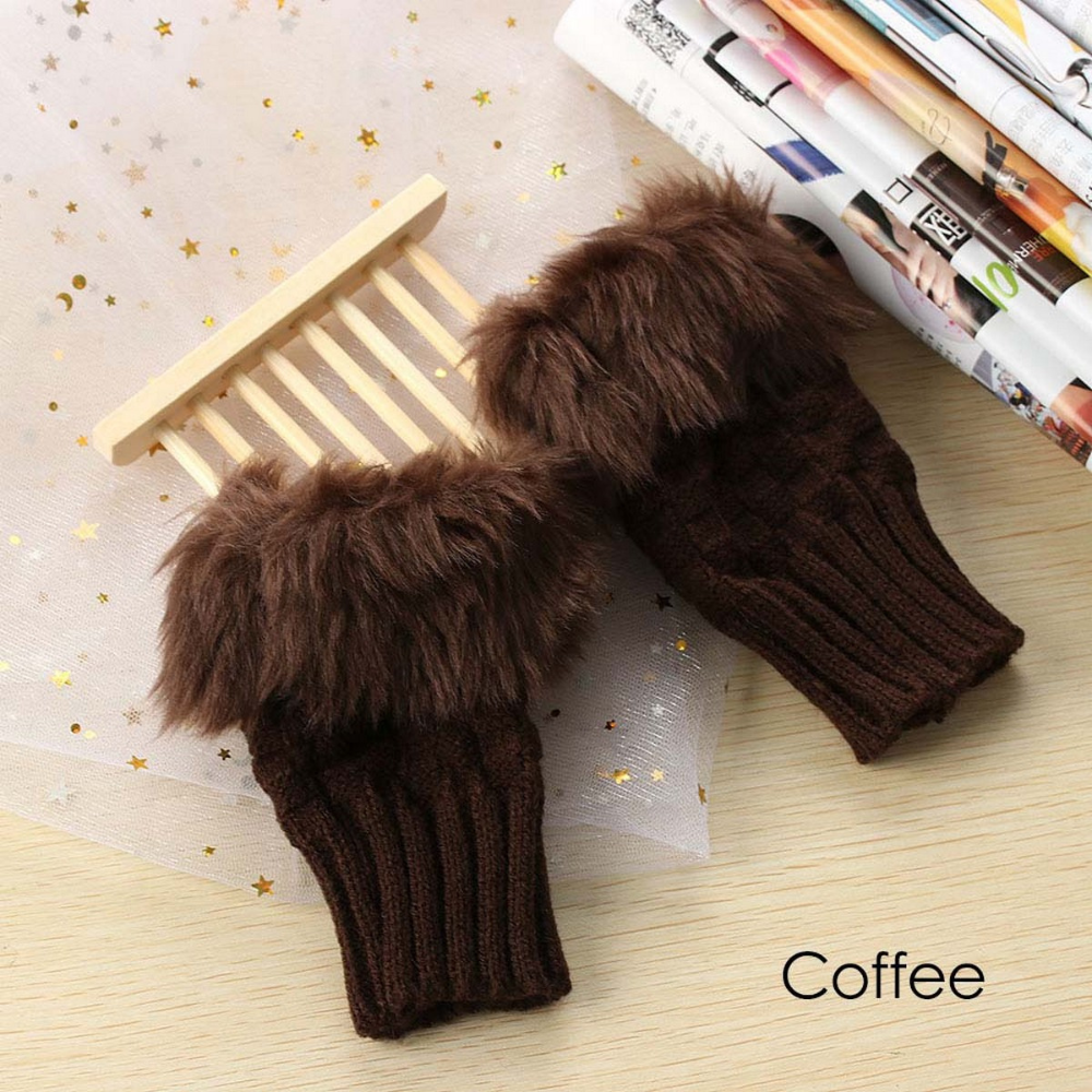 Women’s Plush Fleece-Lined Half-Finger Gloves