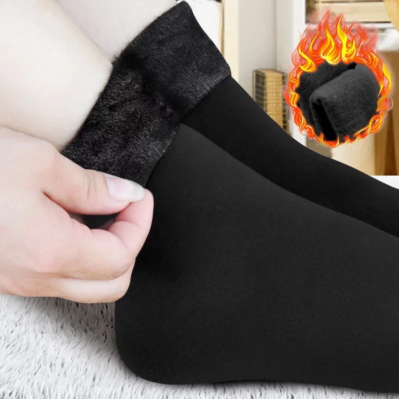 Black Women’s Thermal Winter Socks