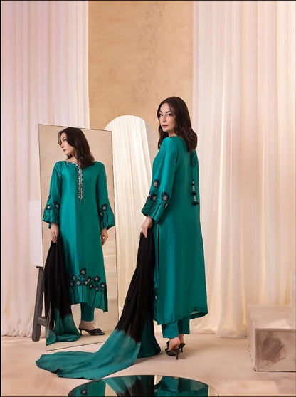 5 Gaz SEA GREEN Unstitched silk Fabric for Women | 2-Piece Summer & Winter Collection | Fancy & Casual Dresses on Sale
