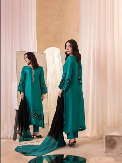 5 Gaz SEA GREEN Unstitched silk Fabric for Women | 2-Piece Summer & Winter Collection | Fancy & Casual Dresses on Sale