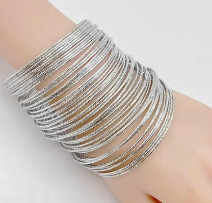 Lightweight and thin trending gold plated Bangles set prefect for daily and Party wear