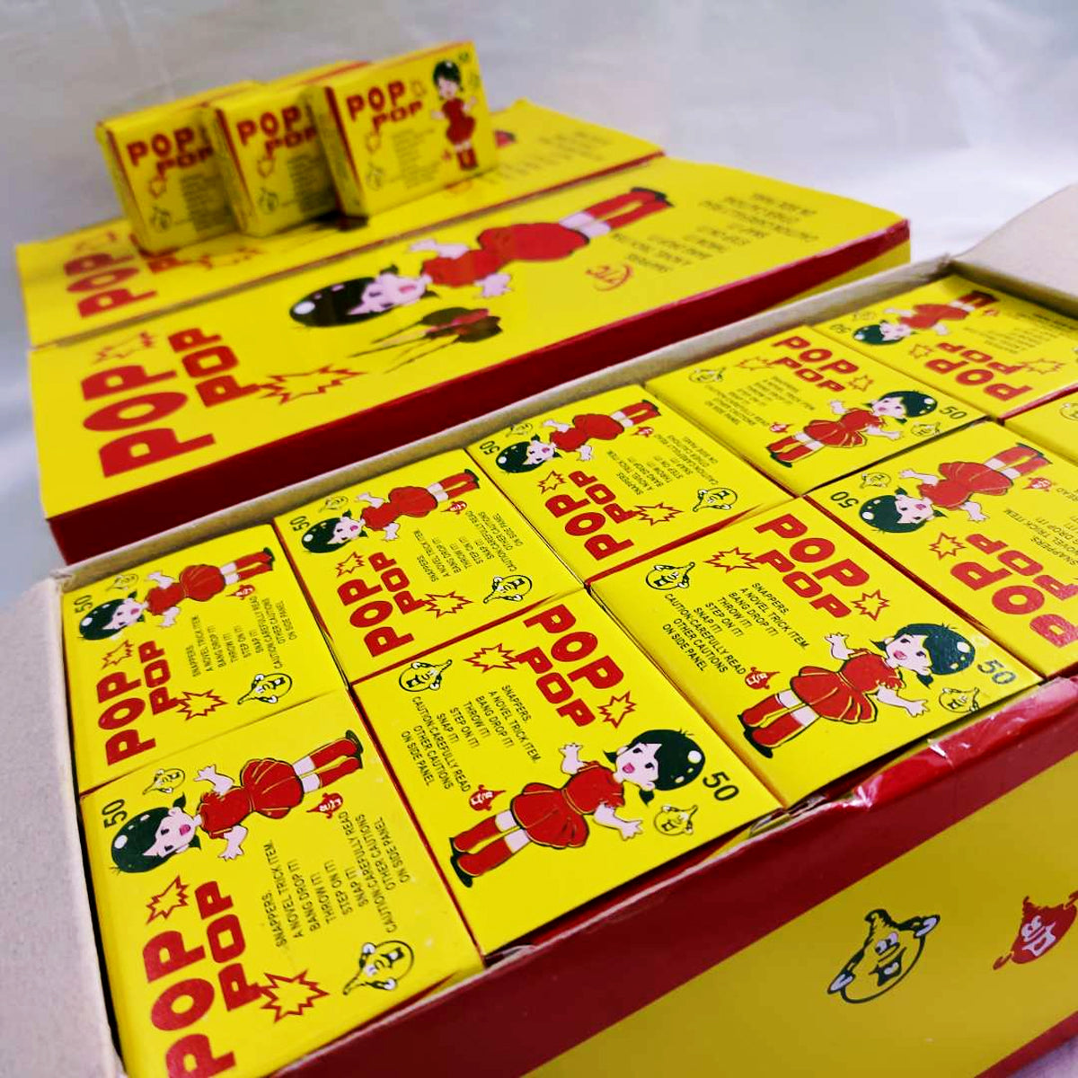 300 crackers  Pop Pop Snappers for Kids, party supplies – 2 Boxes – Fun Party Crackers, Party Toys, and Playful Games