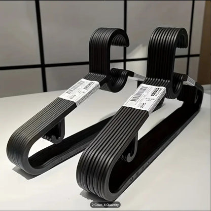 6 Pcs Plastic Clothes Hangers