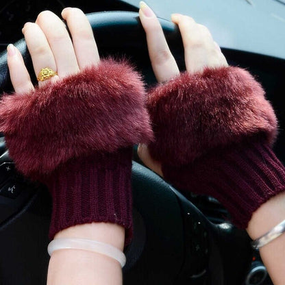 Women’s Plush Fleece-Lined Half-Finger Gloves