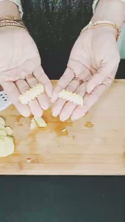 5 In 1 Multipurpose Vegetable Peeler and grater, Slicer Cutter Peeler, Peeler & Zester - Salad Cucumber Carrot Potato